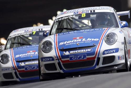 Team HSF Porsche Eindhoven in gevecht met oud F1 piloot Warwick